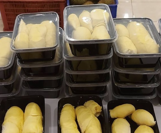 Aneka menu durian Lazorta bisa dipesan via pesansaja.com telp 085 100 5 999 85 sms/WA/telegram 082325797999 LINE ID pesansaja #durian