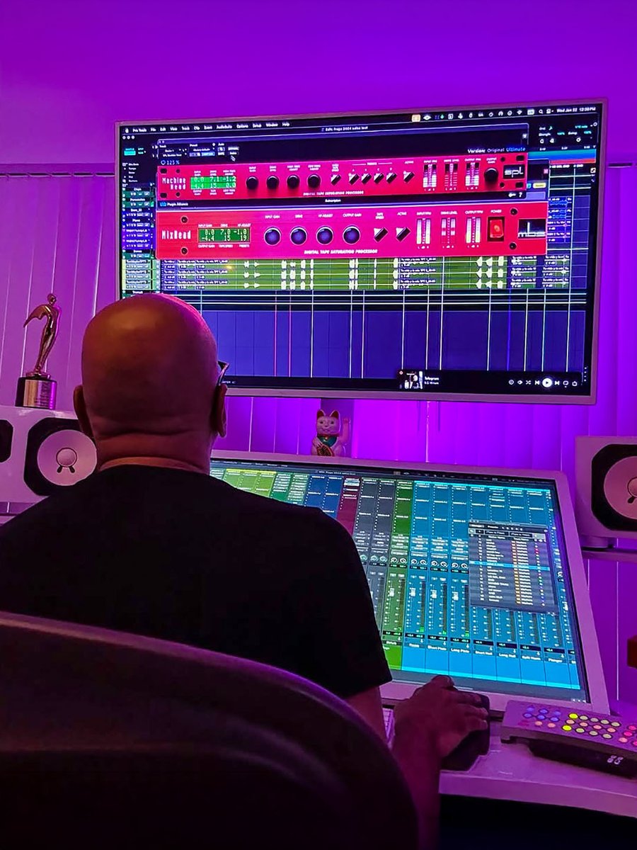 AvidProTools's tweet image. 🔥 Welcome to Fragancia Sound Studio
📷 Fragancia Sound Studio
▶️ avid.co/oe5o50WF50a
 
#fraganciesoundstudio #recording #daw #avidprotools #avidcreator #protools #avid #musicproduction #djfragancia #mixing