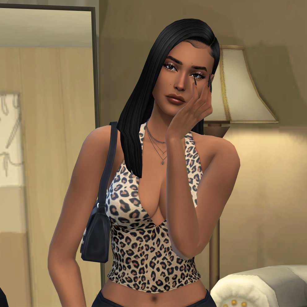 xesims_'s tweet photo. valentina!!😻 #simsiary #showusyoursims #sims4 https://t.co/2ImTtoaENR