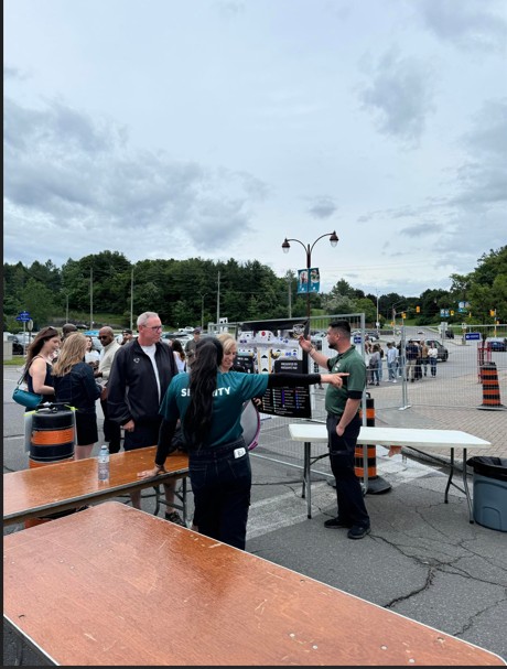 3DSecSer's tweet photo. Event security helps keep things running smoothly.

From managing entry points to assisting guests and maintaining awareness of the surrounding area, security teams help create a safe environment for everyone attending.

#EventSecurity #SecurityProfessionals #SafeEvents https://t.co/8N3jaqUAxB