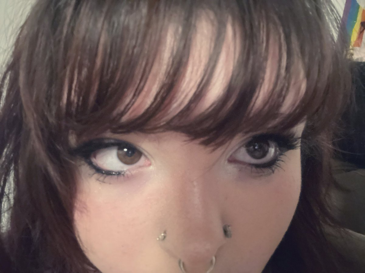 sophisgone's tweet photo. but how could you ever say no to these eyes?🪽
#findom #goddess #selling #paypig https://t.co/y1BFQRZ7sG