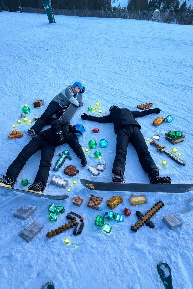 untitled folder (@untitledfold_er) on Twitter photo 