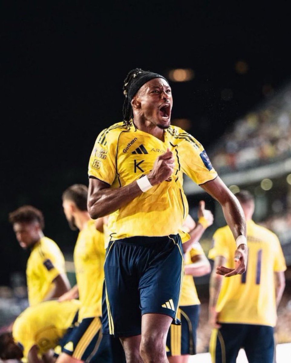 صدارة عالمية 
الحمد لله على توفيقه 
ألف مبروك ياعالميين 
مباراة قدم فيها النصر كل شيء 
وتأخر الهدف وهذا بقدرة الله 
شكراً نجوم النصر 
.
عاشت أيامك يانصر 💛💙✌🏼

#النصر_نيوم