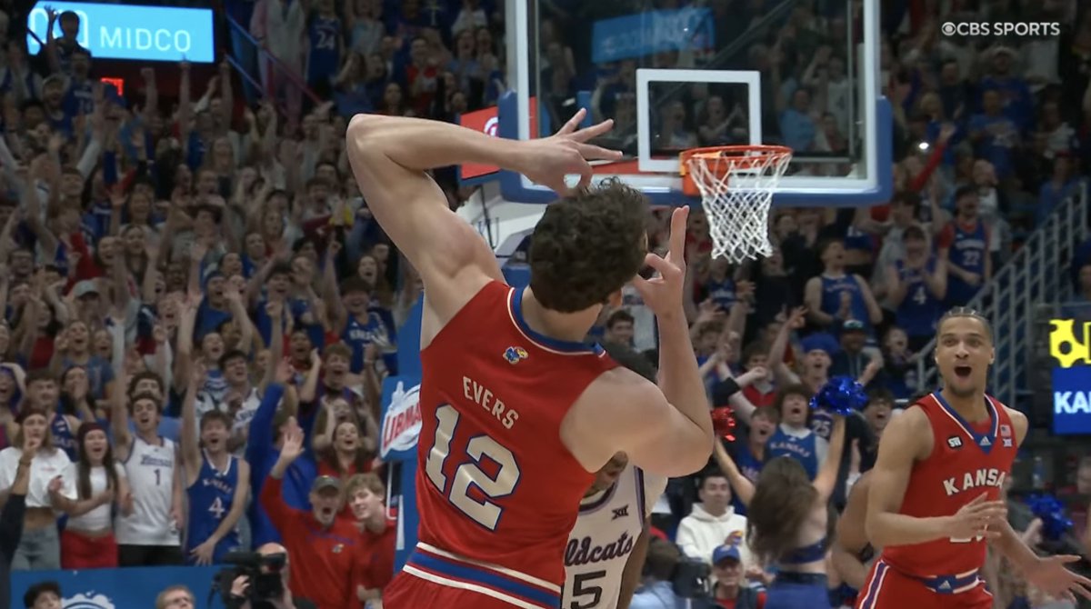 No Context College Basketball tweet media