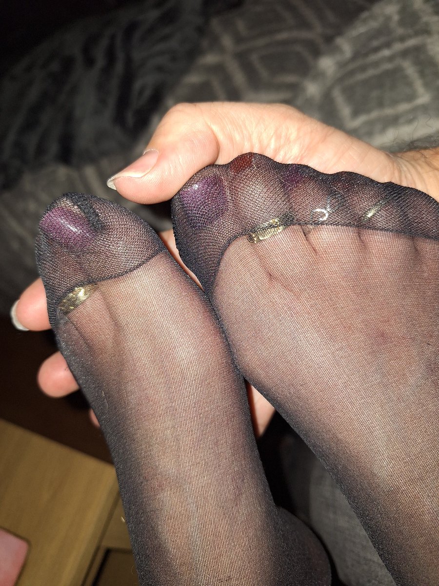 NylonProvider's tweet image. Watching #BGT - I know who the winner is! 🥰🤣

[Feet by @nylonteazer]