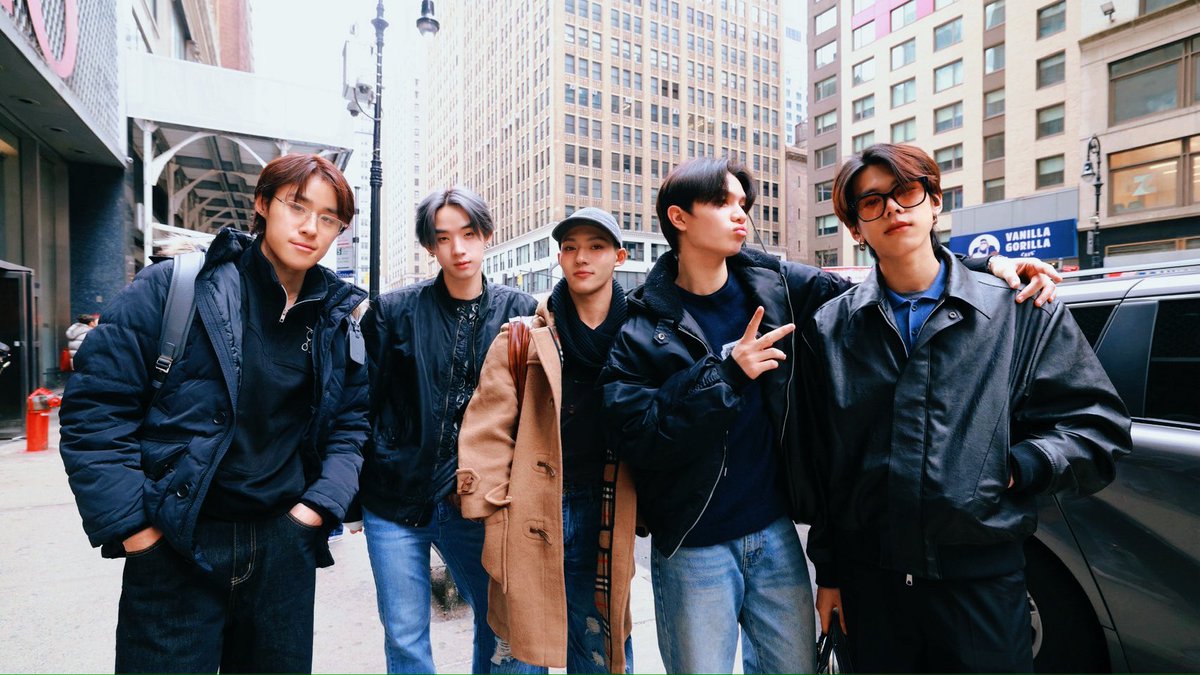 Yo! LYKYOU fam. We’re now in New York. Brace yourselves for the impact from us. Guarantee it’s gonna be so HONG 🐺

#LYKNTOUR
#LYKNUNLEASHEDTOUR
#LYKNUNLEASHEDWORLDTOUR
#LYKNTOURXNEWYORKCITY
#LYKN
#RISERMUSIC #GMMTV
<a href="/LYKNofficial/">LYKN</a> <a href="/Williamjkp1/">วิลเลี่ยม จักกะปรั๊ดดดดด</a> <a href="/realxlg/">เล็_ทส์โก_อีทติ้ง</a> <a href="/nnutdan/">nnutdan</a> <a href="/hongshihoshi03/">ฮงชิโฮชิ</a>