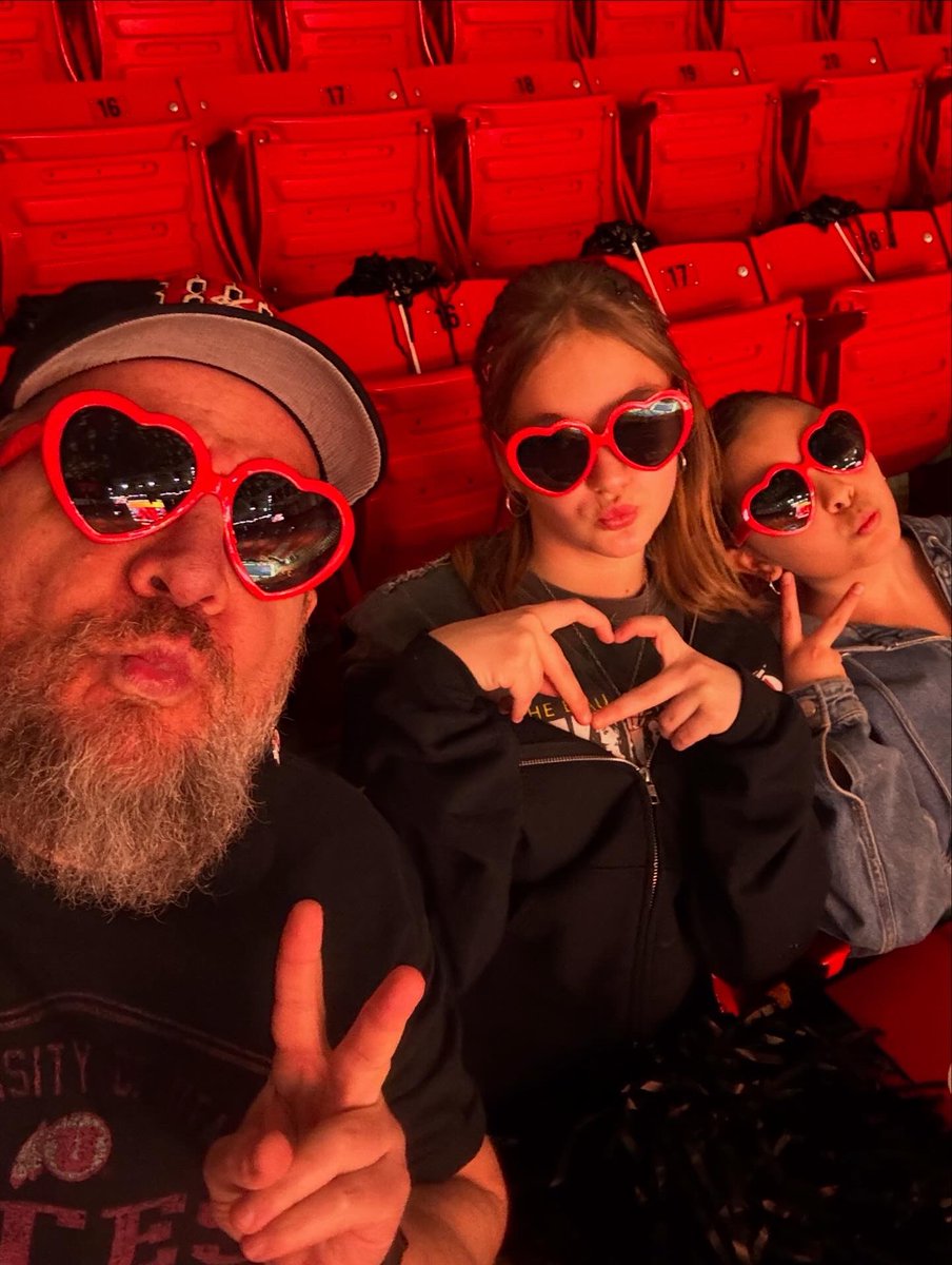 mattybumbo's tweet image. #GoUtes GO #REDROCKS!! Can’t believe it’s already senior day. #big12gym