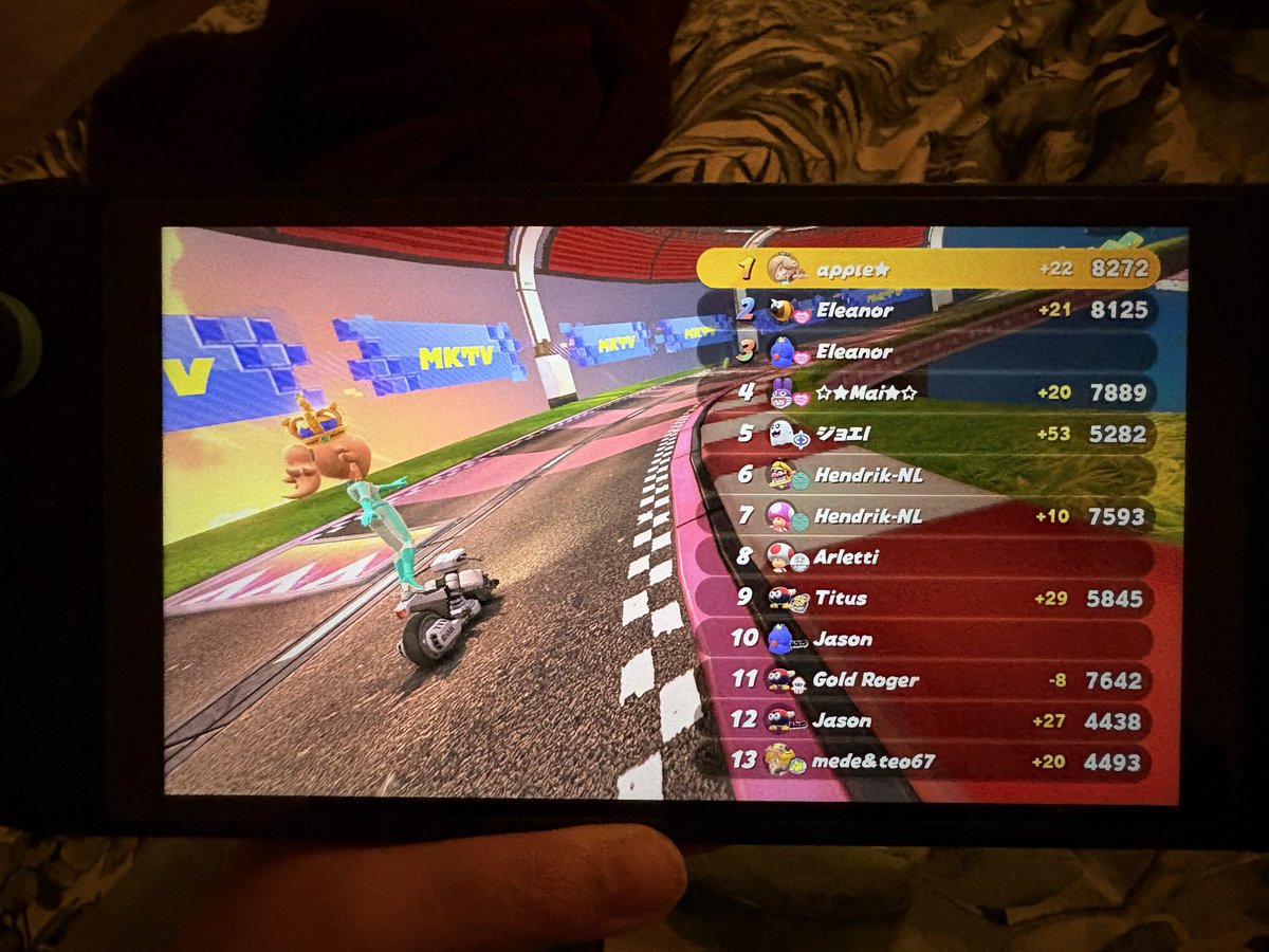 ApplePieQueen_'s tweet photo. Picked up Mario Kart World a few weeks ago and have been having fun with it - hit 8300VR this evening but tricky to find rooms with more than one other 8k+ player - thought rooms would be more balanced on a Saturday night but apparently not 😱 https://t.co/ba6R9b66ZM