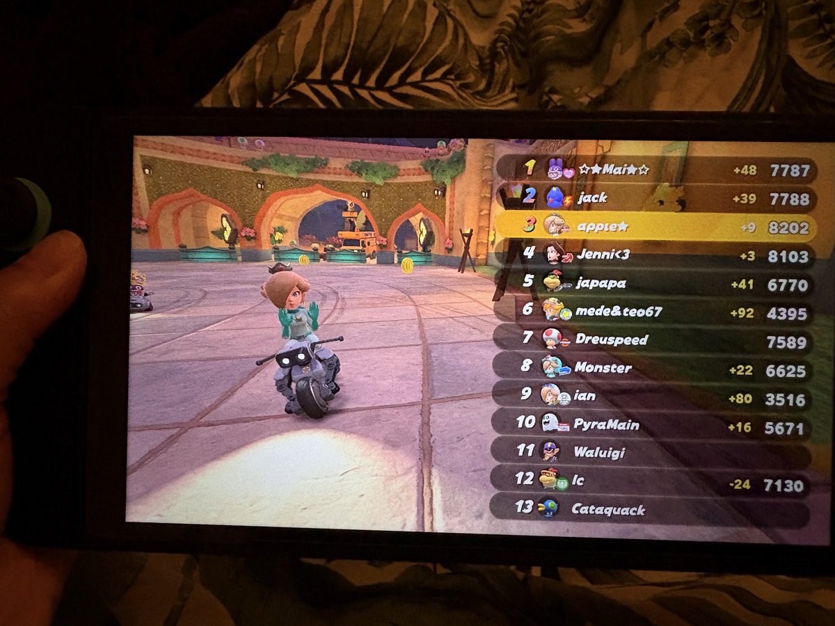 ApplePieQueen_'s tweet photo. Picked up Mario Kart World a few weeks ago and have been having fun with it - hit 8300VR this evening but tricky to find rooms with more than one other 8k+ player - thought rooms would be more balanced on a Saturday night but apparently not 😱 https://t.co/ba6R9b66ZM