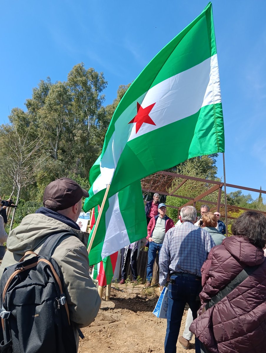 NA_Huelva's tweet photo. Homenaje a nuestra compañera Juana,en el aniversario de su fallecimiento,junto a otras organizaciones a las que perteneció: SUA, CAP José Félix Rivera, Plataforma Parque Moret y Derechos Humanos https://t.co/pIJdZdUYZs