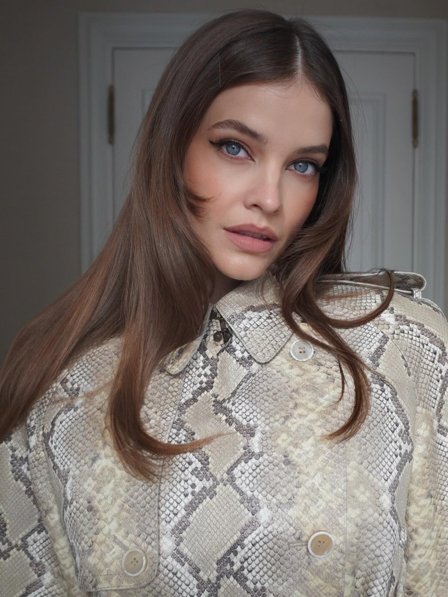 vsactu's tweet photo. Barbara Palvin recently 😍 https://t.co/lnNvgxMuvT