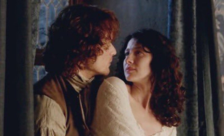 Daylightttdream's tweet photo. We see out the night with your head on my chest me and you… there’s only me and you. #outlander https://t.co/8rEatzQDpX