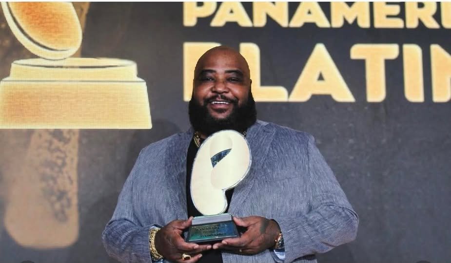 🎵 ¡Orgullo cubano! En Perú reconocen al maestro Alexander Abreu como Mejor Artista de Salsa Cubana por su impacto internacional al frente de Havana D’Primera. La salsa cubana sigue conquistando el mundo. #CubaEsCultura