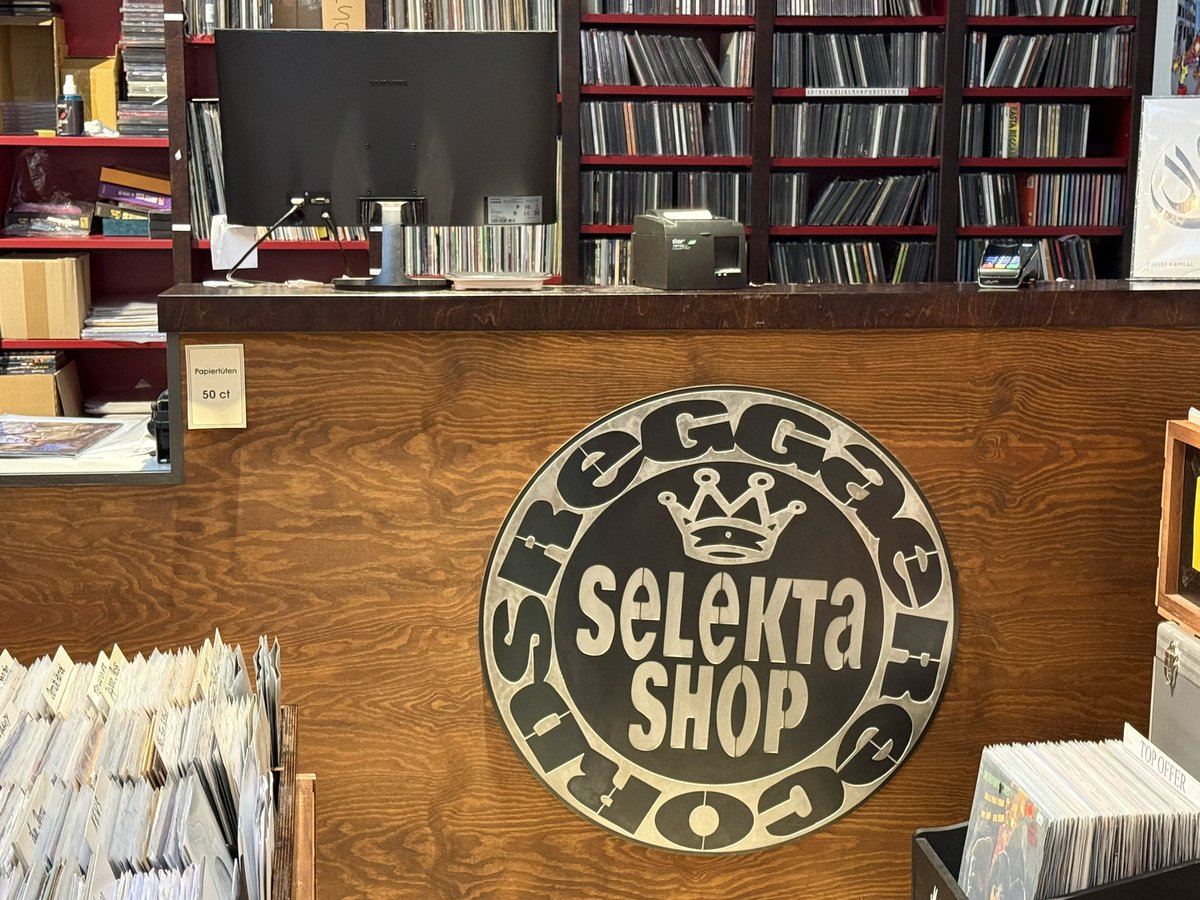 Jo Caulfield tweet media