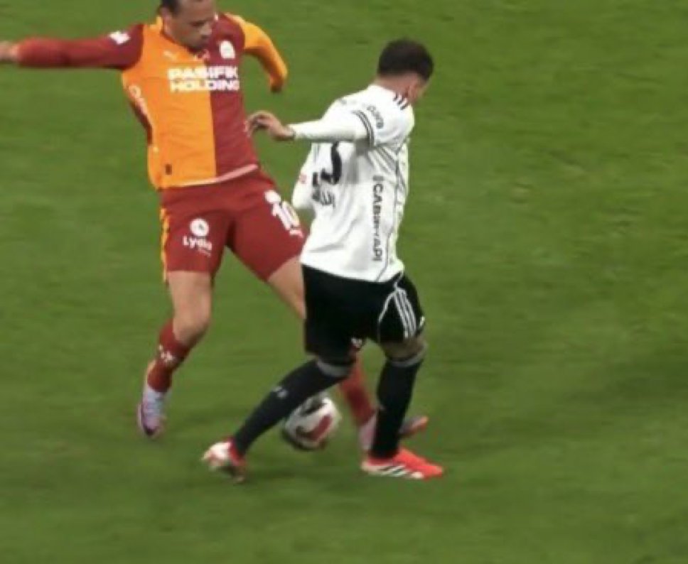 Fener1907_ 💛💙 tweet media