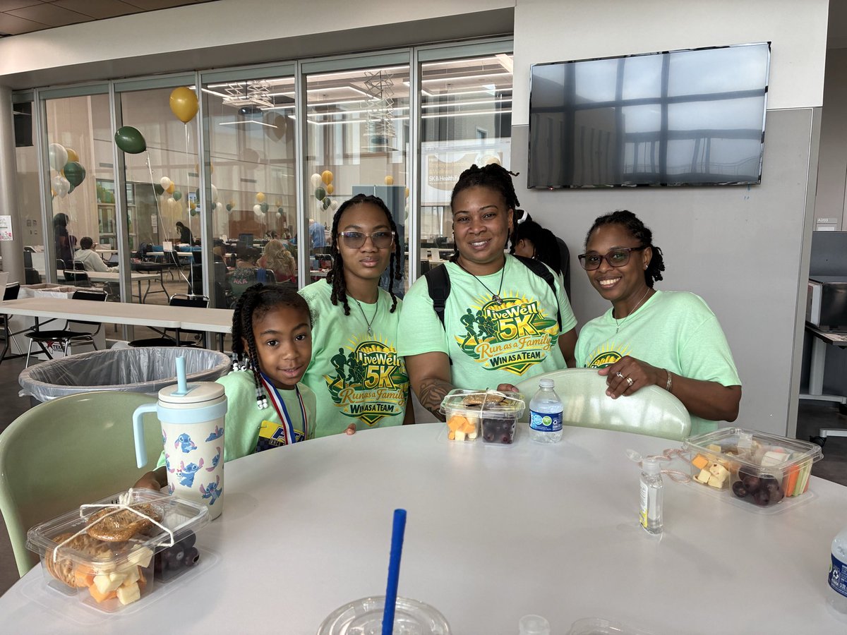 Heritage Rose Elementary tweet media