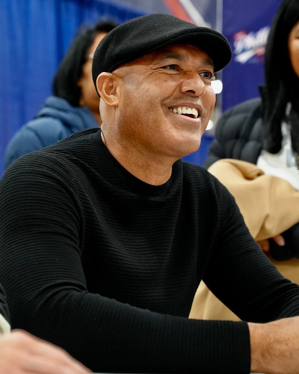 CollectibleXchange tweet media