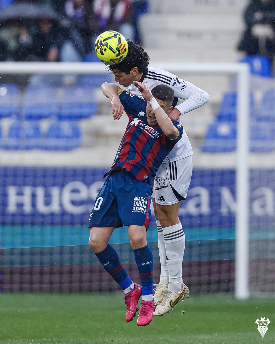 Jesús Vallejo tweet media