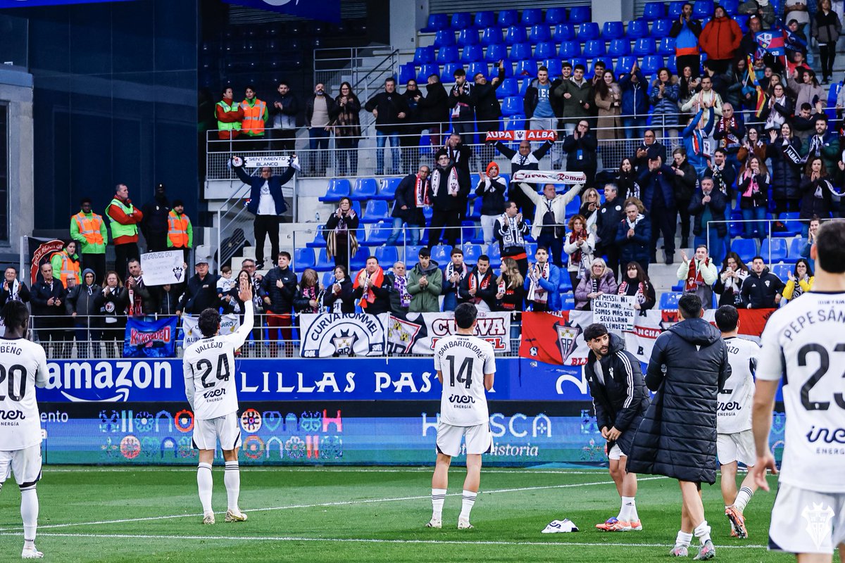 Jesús Vallejo tweet media