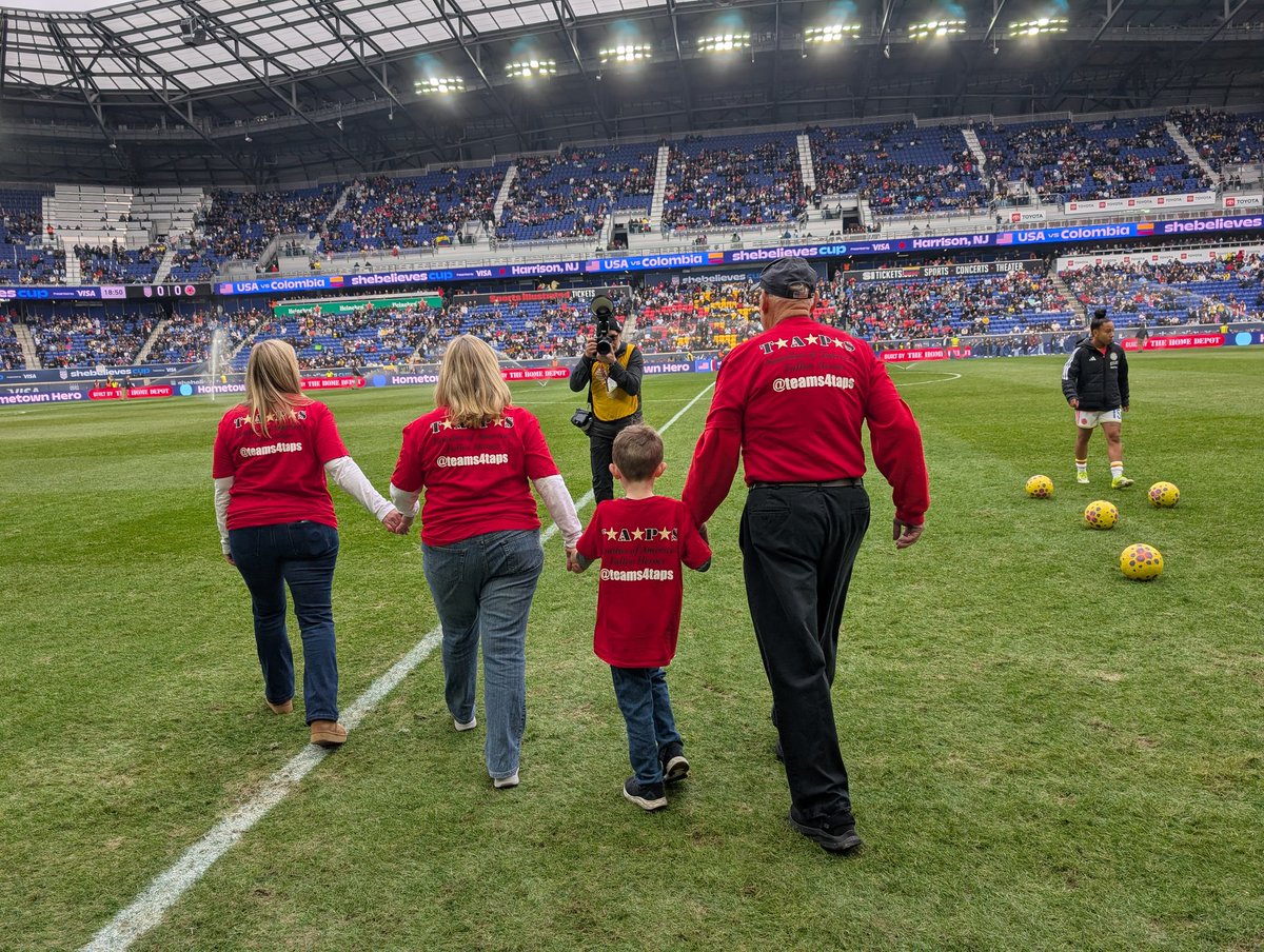 teams4taps tweet media