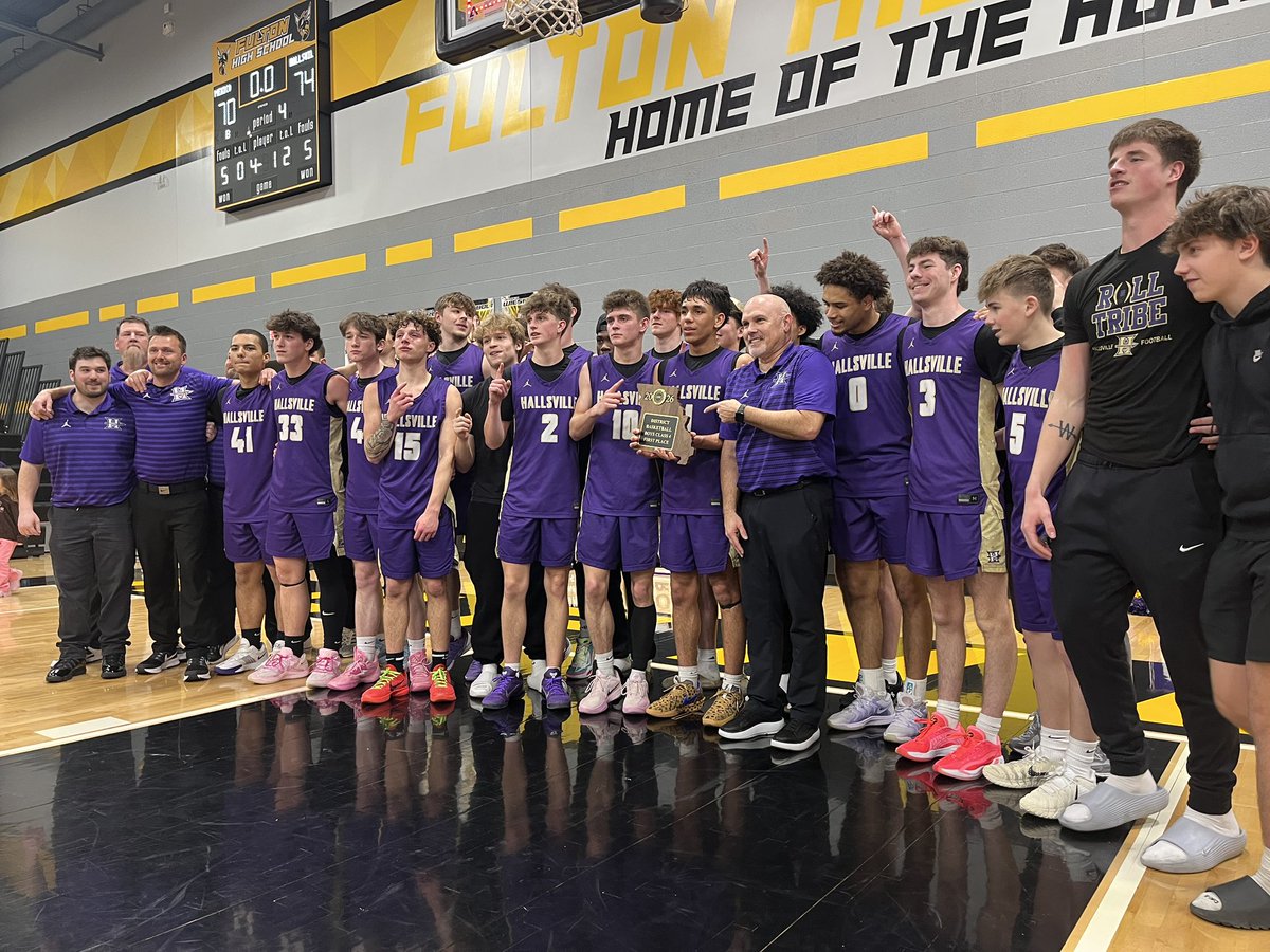 First District Title in since 1991 for <a href="/HTownBBall1/">Hallsville Boys Basketball</a>🏀

Indians topple Mexico 74-70.

Highlights and hear from the Indians on <a href="/KRCG13/">KRCG 13</a>