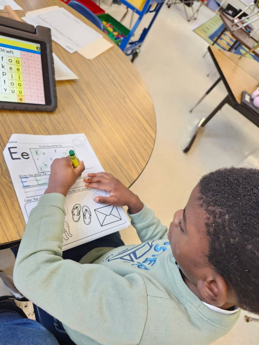 LaburnumES tweet media