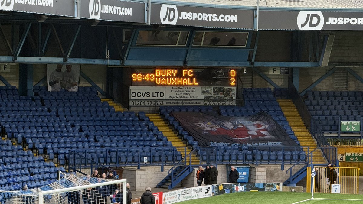 traverslemiroir tweet media