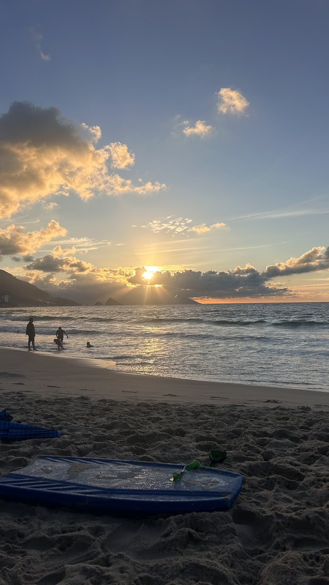Mi verano es todo el año, porque vivo en la
Playa… Agradecido con el de arriba 🙏🏼