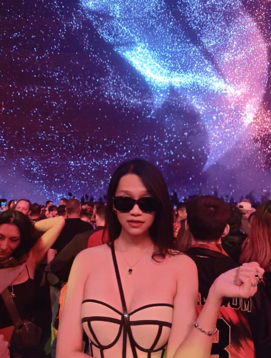 AshleyMei tweet media