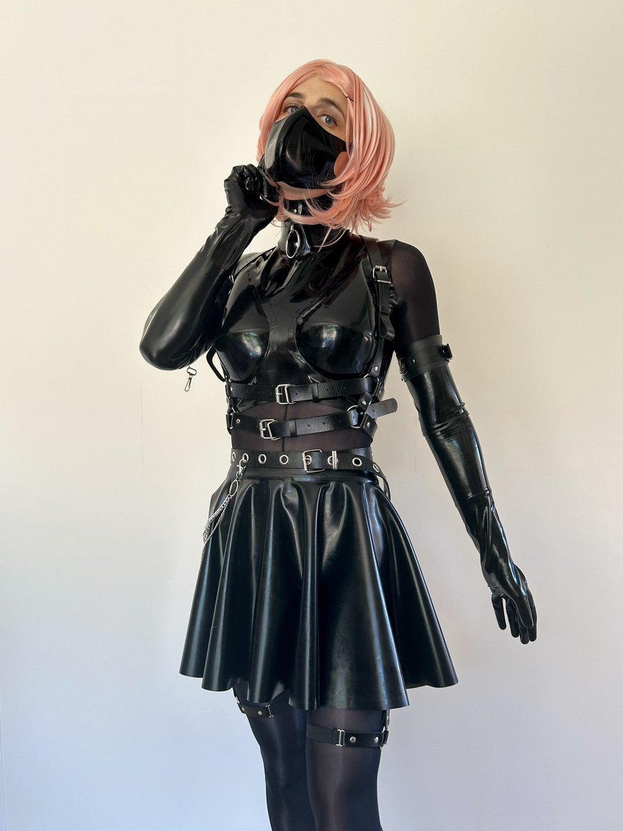 Maddie / マディー tweet media