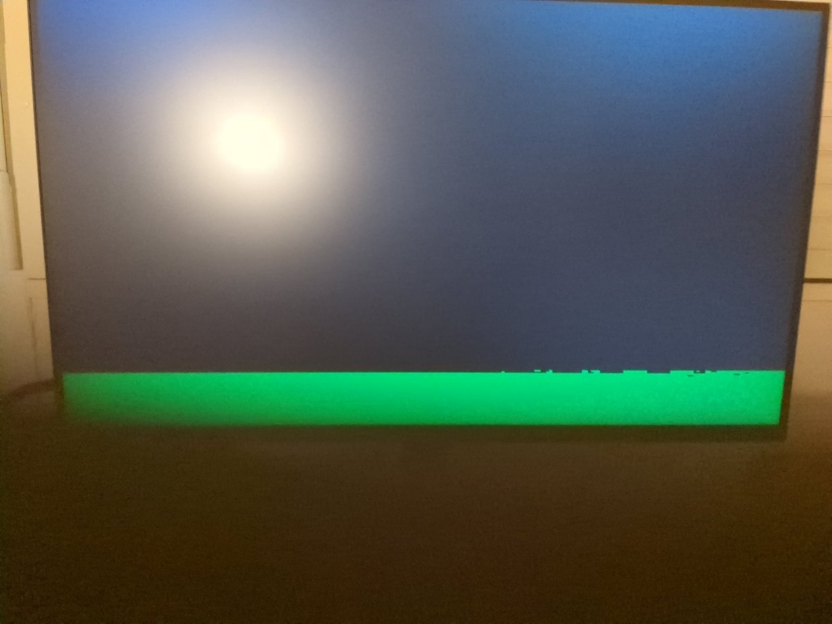 AlexisTrois's tweet photo. I hate @ubuntu, this key works on other devices. But when I download and watch a video, I get 1 frame every 4 to 5 minutes. https://t.co/dOUlD251XI