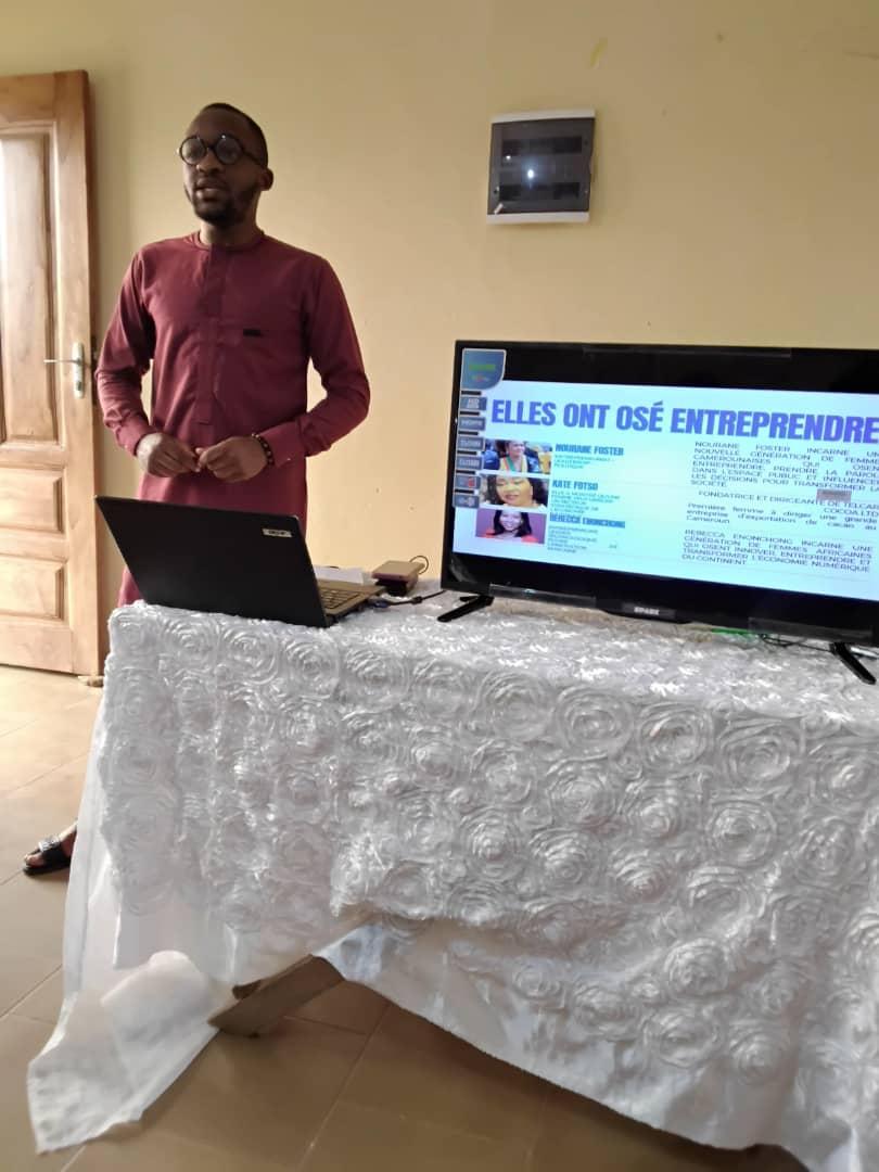 solijcm's tweet photo. SOLIJ : ENGAGEMENT ET IMPACT — RÉGION DE L'OUEST

Porter la voix de l’entrepreneuriat féminin et bâtir une génération de femmes audacieuses : tel était le cœur de l’intervention de notre Coordinateur Régional Tabonzong Temkeng  lors du programme SHEGROWS GREENHOUSES à Magba. https://t.co/jPUZSC7d5Y