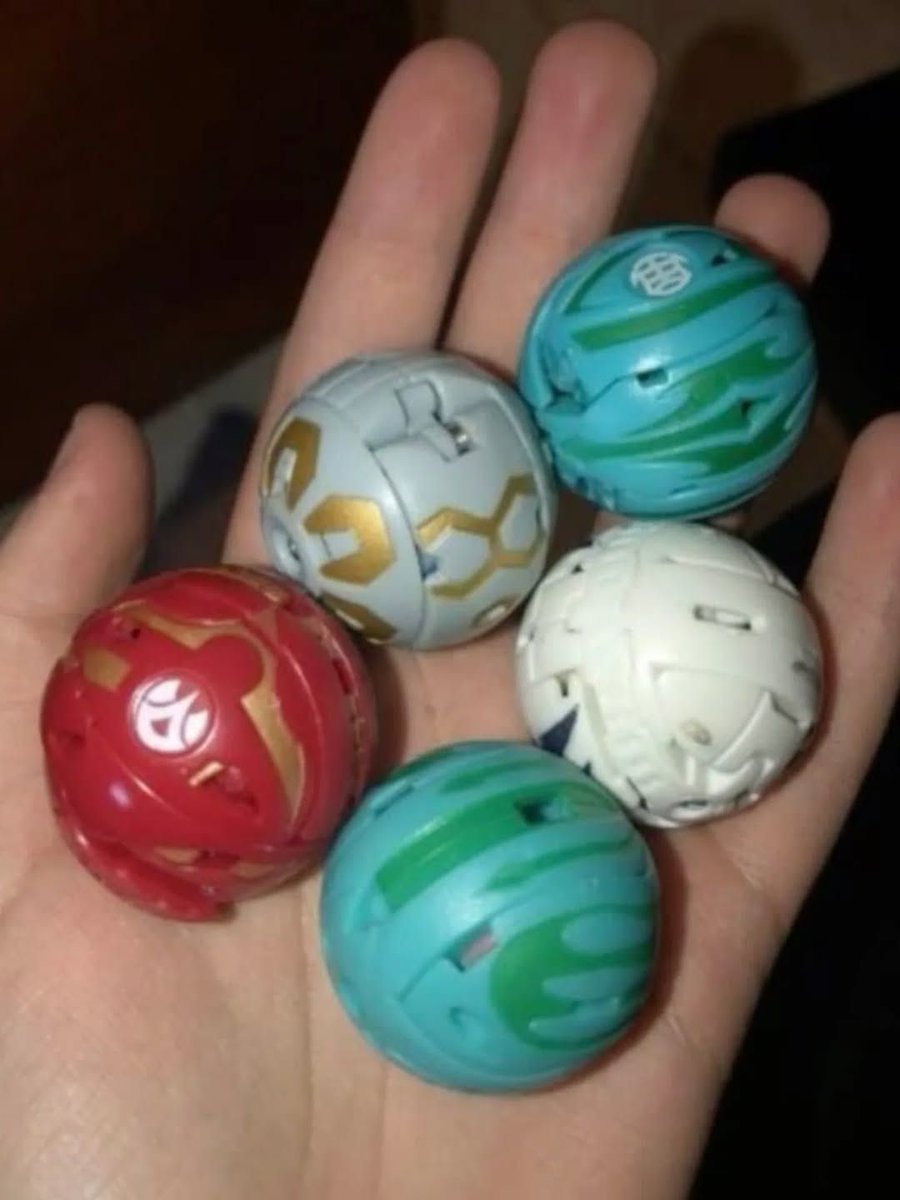 90’s anime tweet media