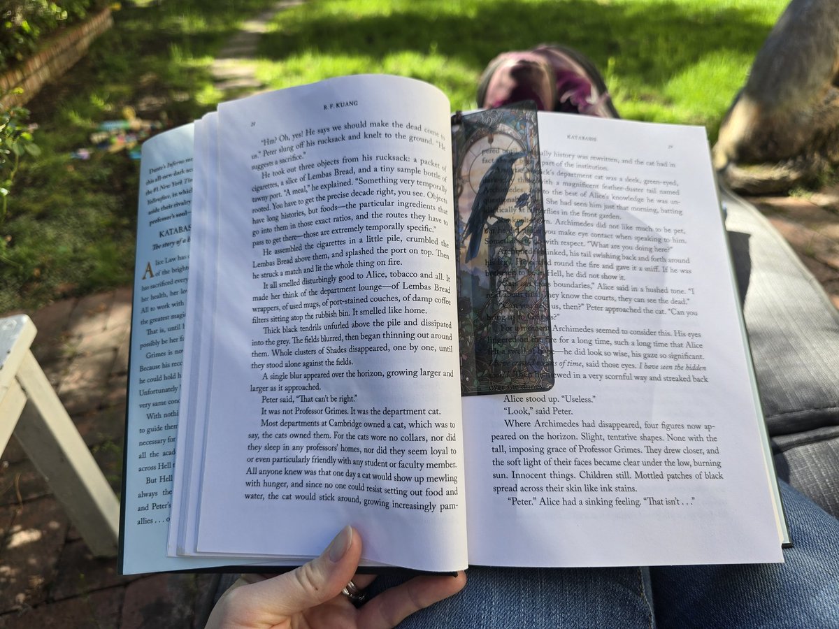 It's been a hell of a week. Finally finding time to relax and enjoy a good book 😊📚
#books #reading #booktwt #BookTwitter