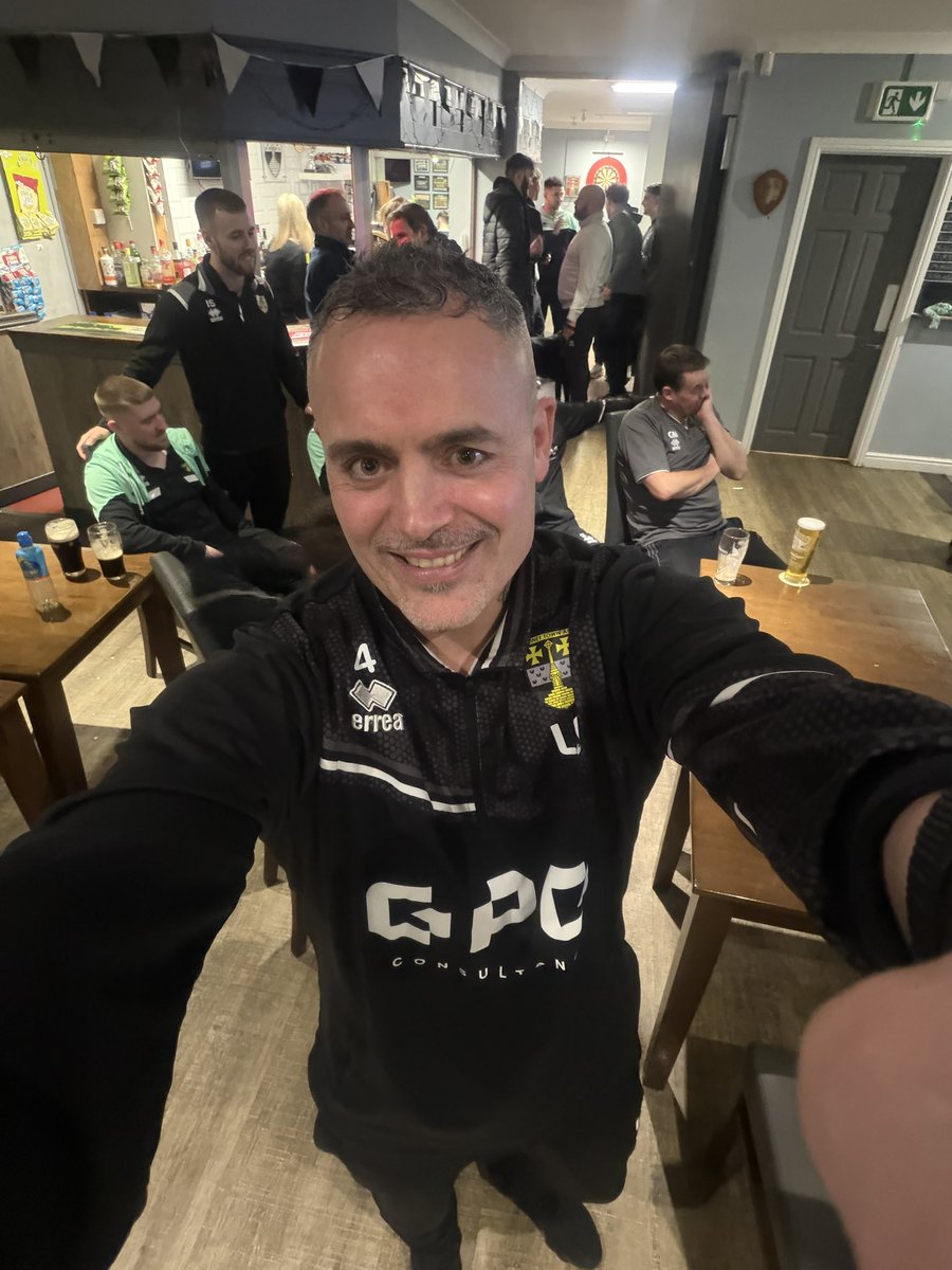 Lee Smith tweet media