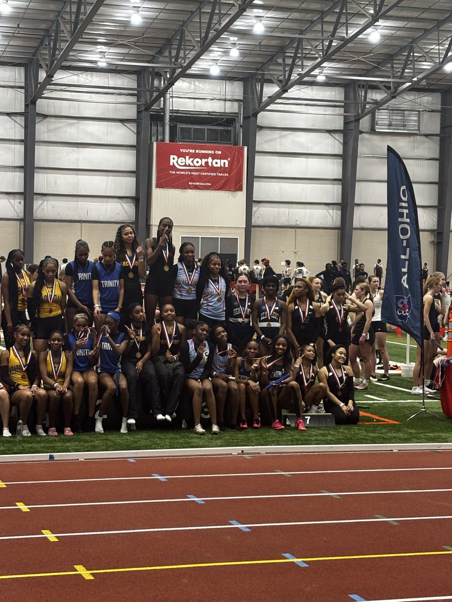 Blue Streaks Track and XC tweet media