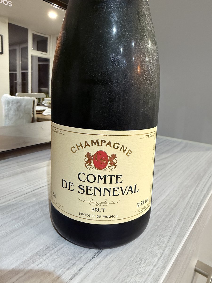 PatrickB_85's tweet photo. Today’s drinks. The Belgian beer whilst working in the garage, the champagne preparing food and the Toro for pizza and afterwards https://t.co/scGDGGuy66