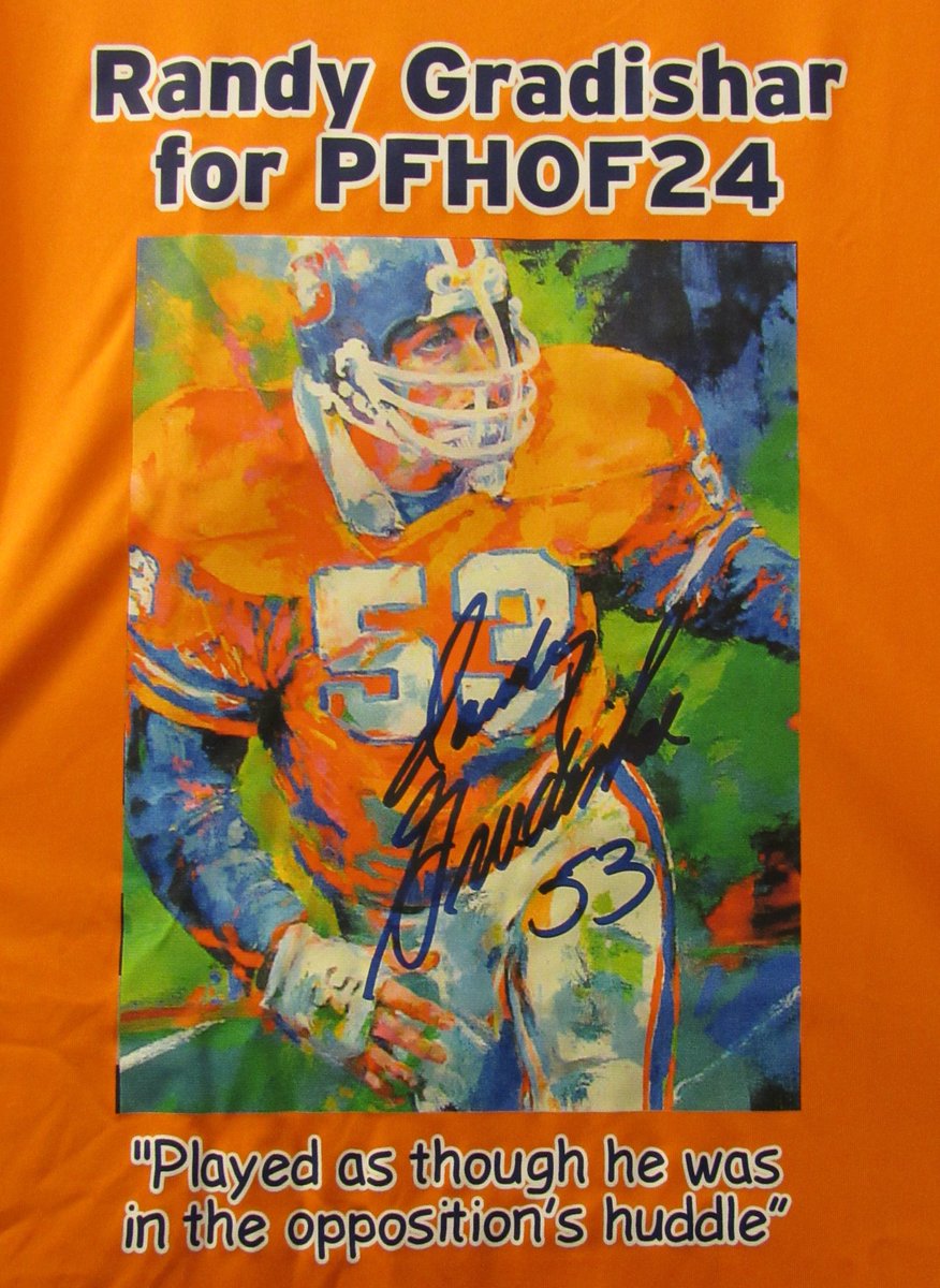 ronNcaphill's tweet photo. To those 😉 considering @Broncos_Legacy great #RandyGradishar in a Redraft #PFHOF:
📽️ = The Ray Lewis of his era..impact everywhere on the field.
🖼️ = RG point-of-time greatness (with #ProBowl voted by peers).
PS 73 of 1st 74 SB teams would have 1+ HOFer - sans 1977 #Broncos. https://t.co/UATQNKFi7t