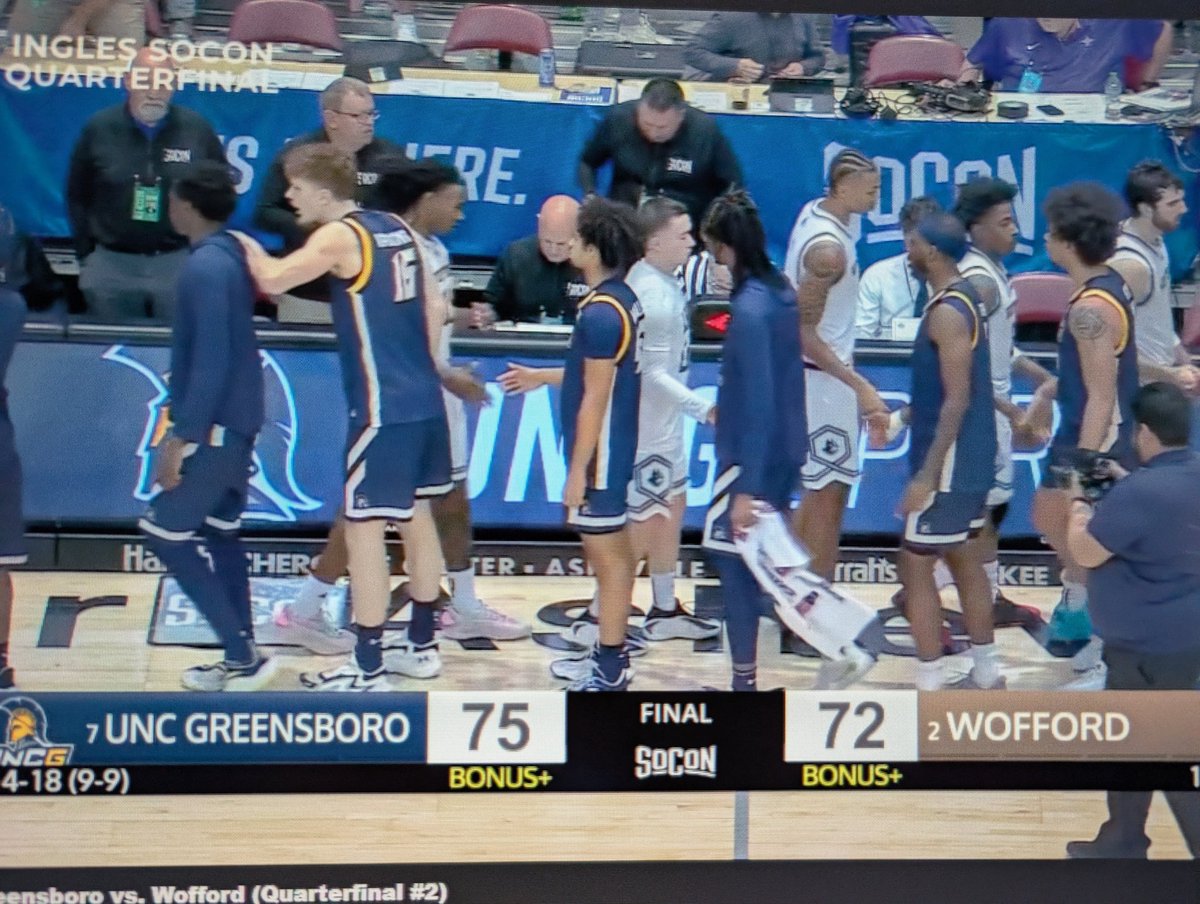 RoccoMiller8's tweet image. 7-seed UNC Greensboro upsets 2-seed Wofford, 75-72, at the SoCon Tournament.

Justin Neely with an incredible effort, 22 Points and 24 Rebounds.

#SoCon