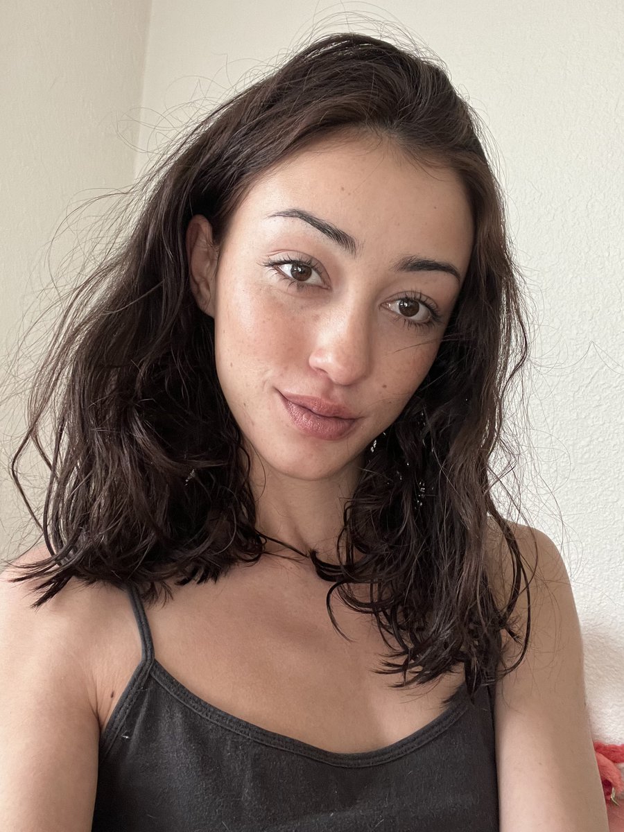 𝒽𝑜𝓅𝑒 tweet media