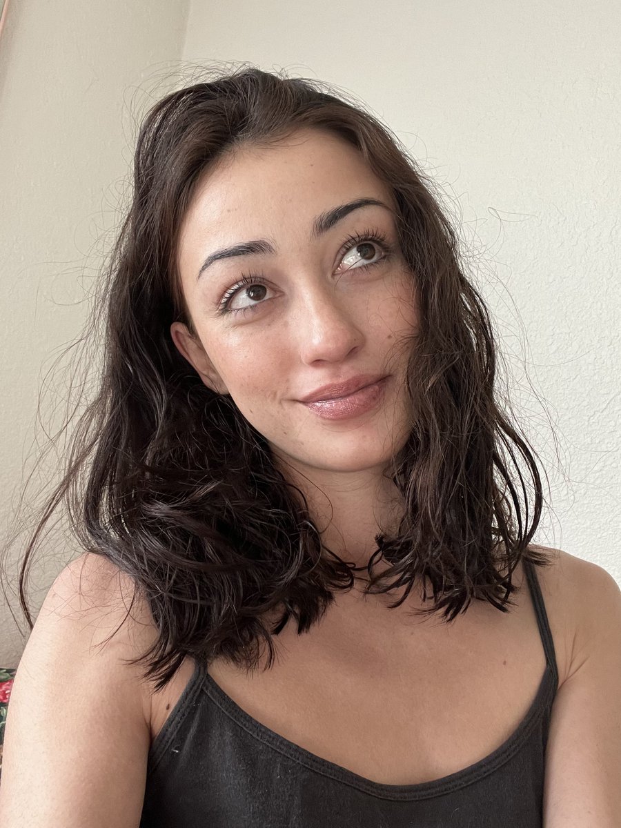 𝒽𝑜𝓅𝑒 tweet media