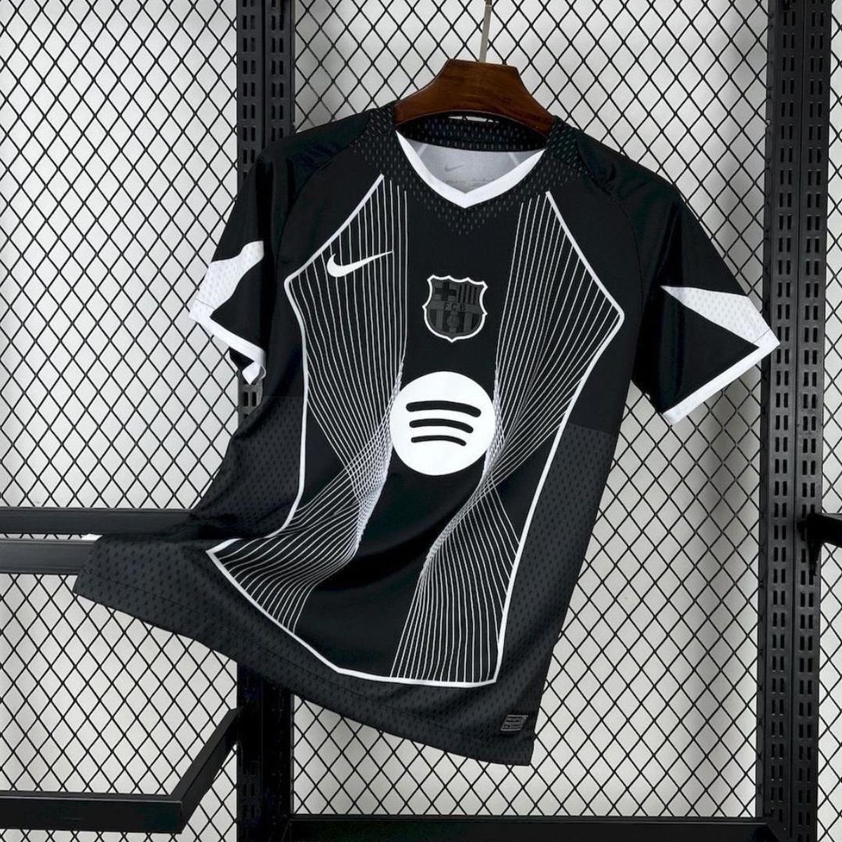 نايف tweet media