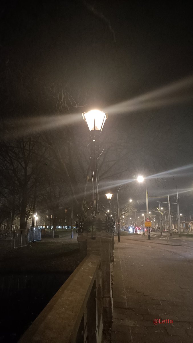 Letta_vi64's tweet image. 😍  #nightshot #lights ✨✨
.
📸✨