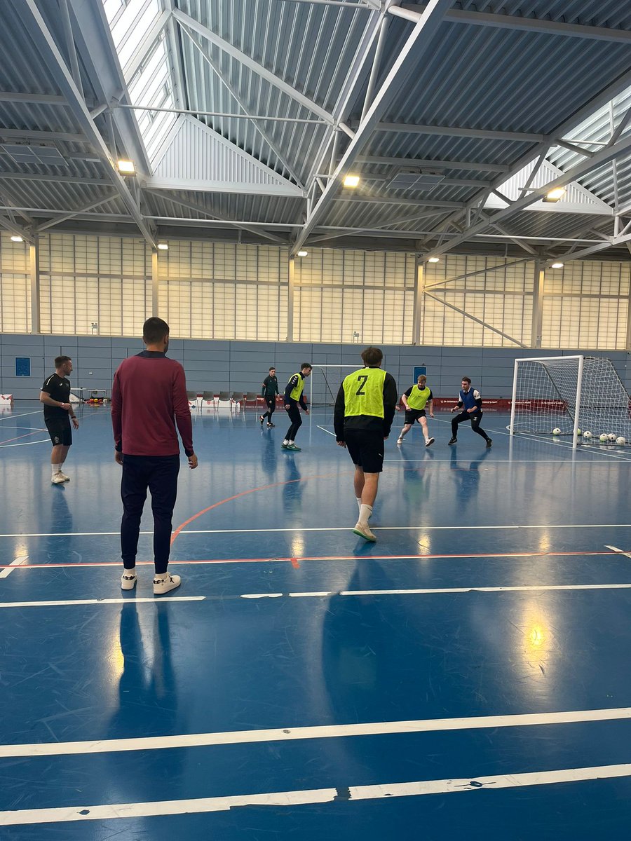 RBSeanDye's tweet photo. Every block I'm reminded why I hung my boots up 🤣 two more SGP days left for the Futsal B Diploma https://t.co/nbWd9D2nq4