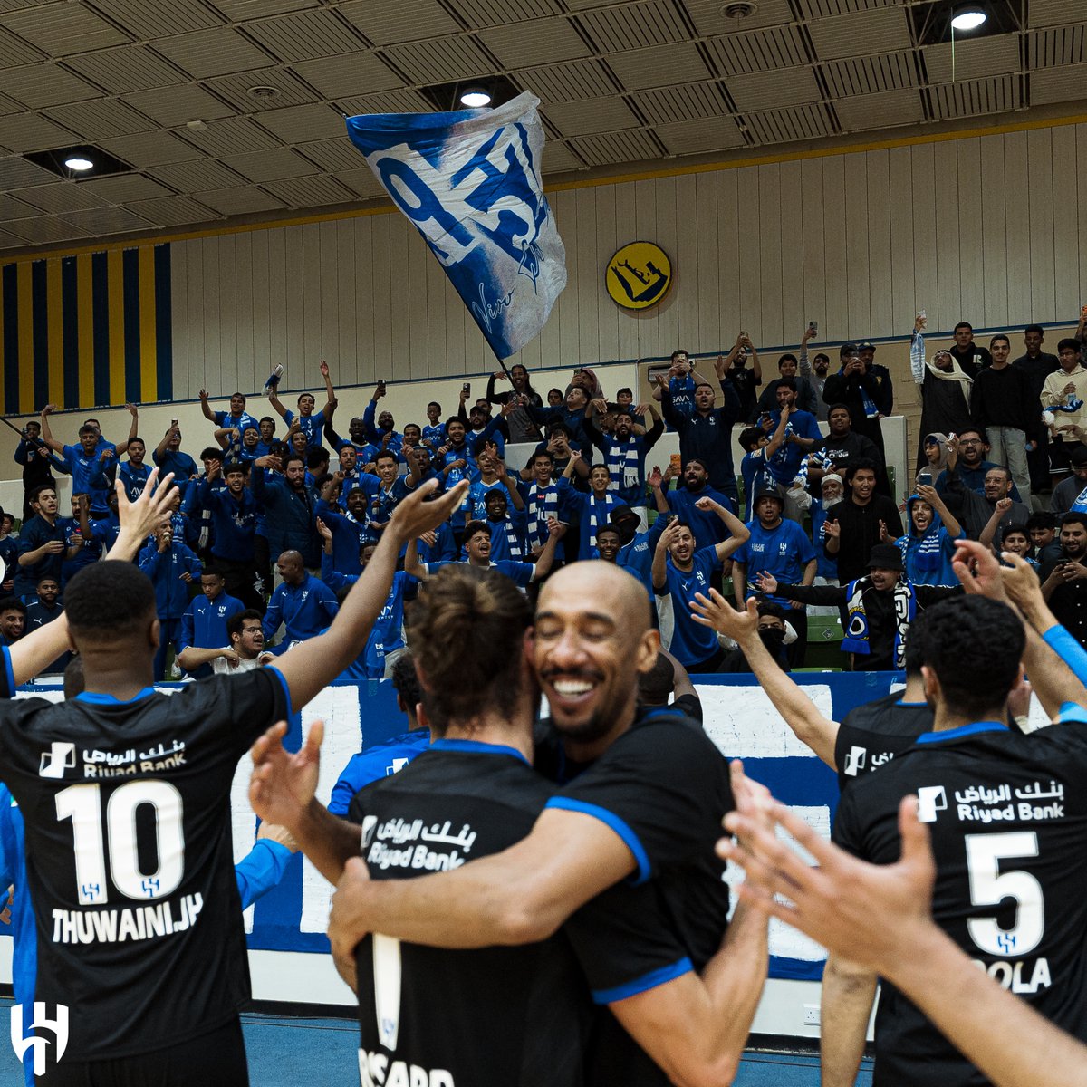 القوة الزرقاء tweet media