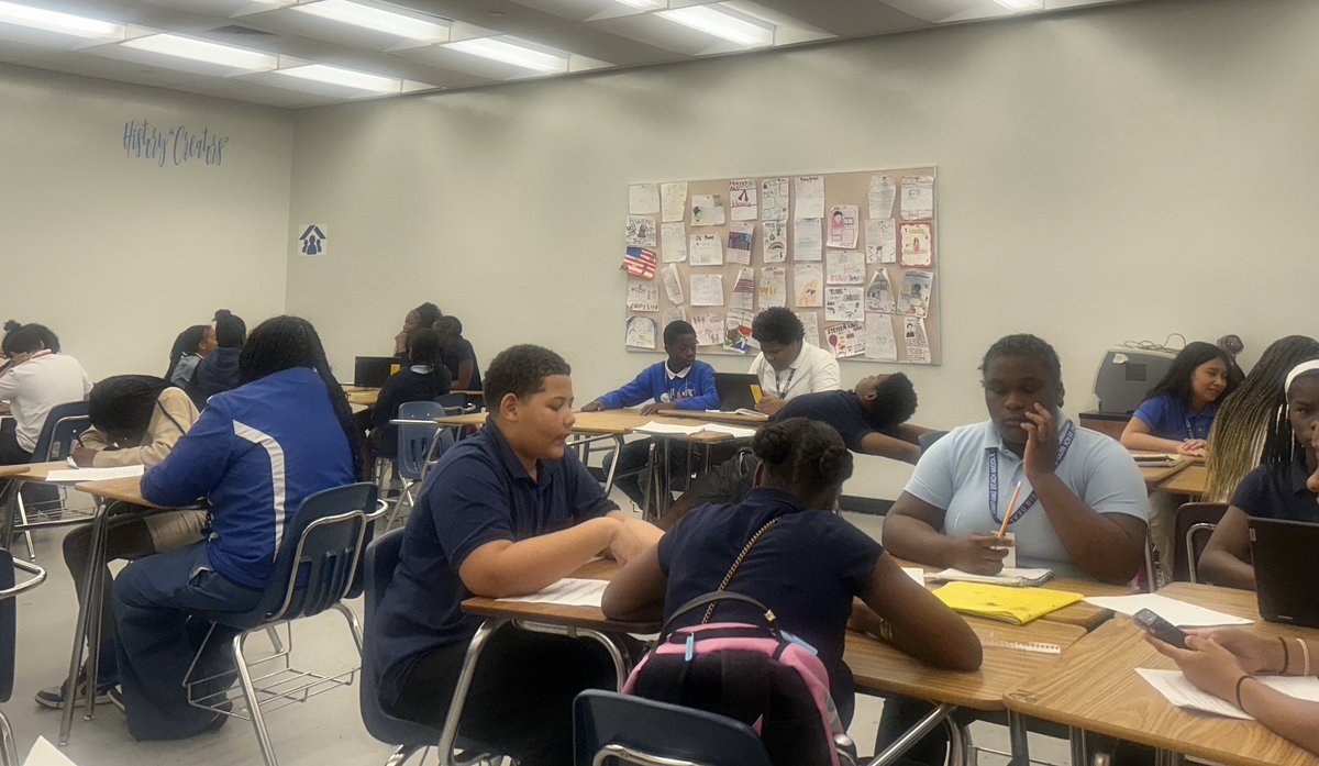 Pompano Beach Middle School tweet media