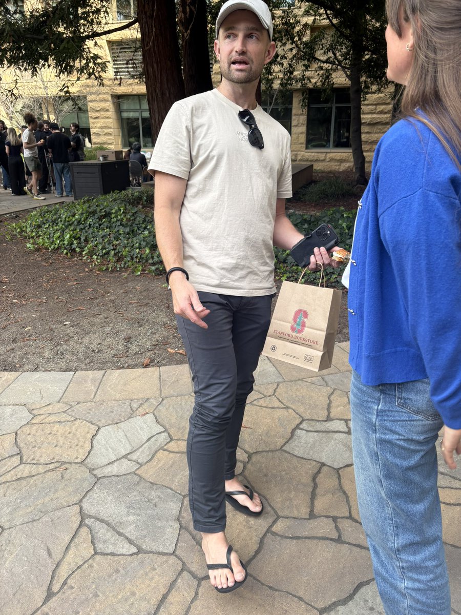 clare ❤️‍🔥 tweet media