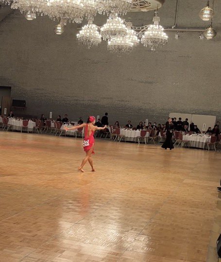 本日は久しぶりに大会に参加致しました😊

素晴らしい場所で踊る機会をいただき、
ありがとうございます😄

#JCF
#ユニバ2026
#競技ダンス
#ジュニア
#ラテン