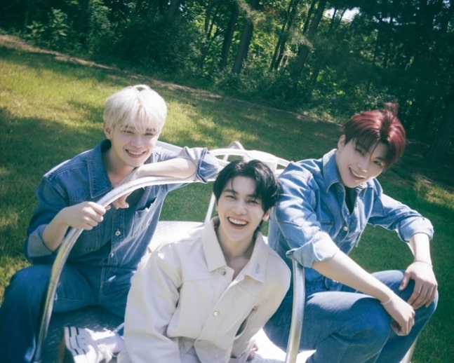ktrstation's tweet photo. [📢] STATIONHEAD STREAMING PARTY

KKULTARAES and ZEROSES!  
"오늘은 그냥 GO" OST by Matthew, Taerae, and Gunwook will be released later. Please join us with @frombaseone at 6PM KST!

🔗https://t.co/JAd7vnqA5d

#KIMTAERAE #김태래 #キムテレ #金泰来 #ZEROBASEONE #ZB1 #제로베이스원 https://t.co/j1cNJN7BlT