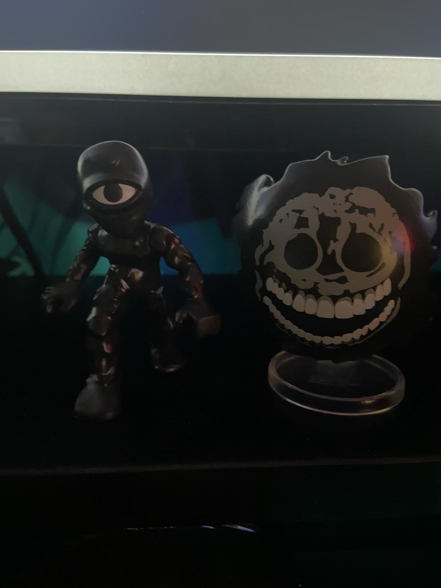 ericgaming37 tweet media